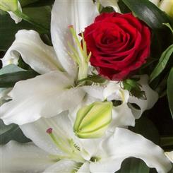 Romantic Florist Choice Bouquet   incl 1 red rose